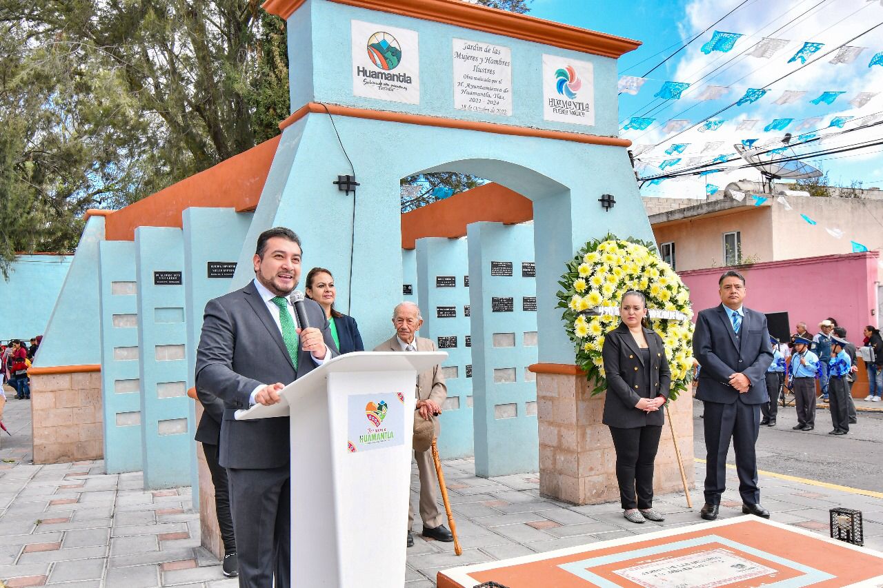 Rinde Huamantla homenaje a Don José Hernández Castillo 'Che Ché'